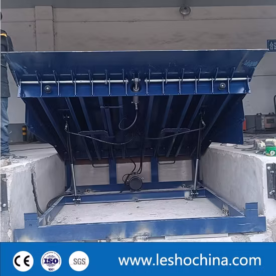 Industrial Heavy Duty Garage Forklift Platform Container Loading & Unloating Swinging up Dock Leveler